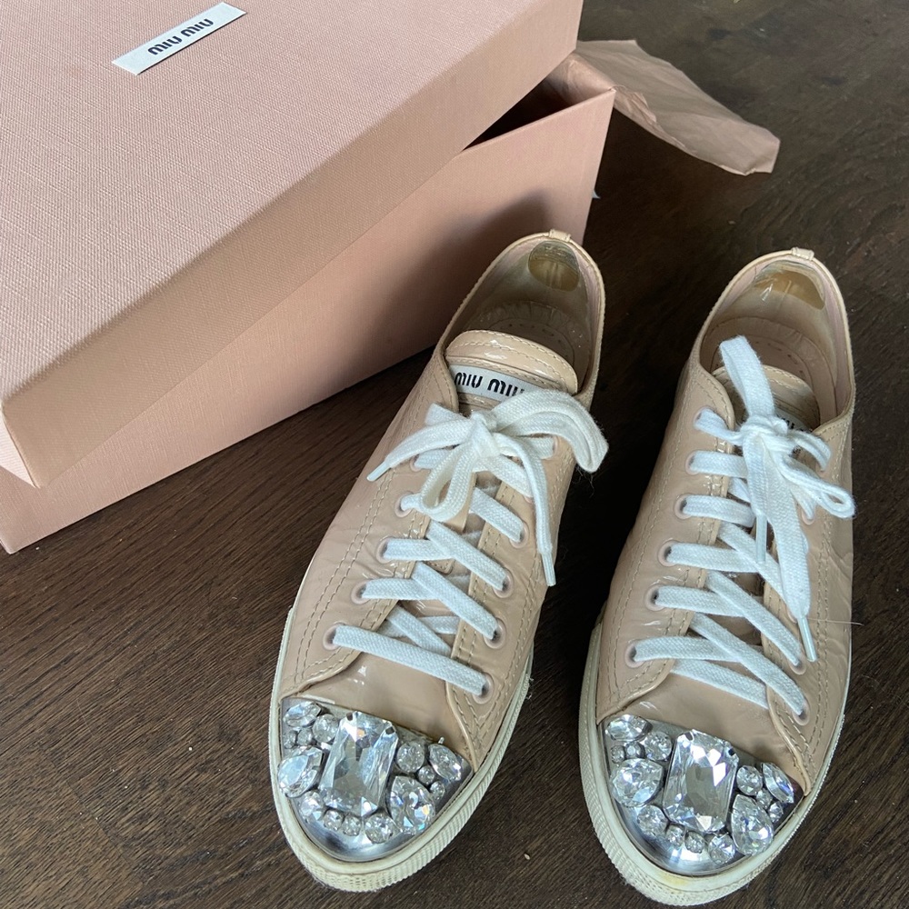 MiuMiu patent sneaker 🎀authentic